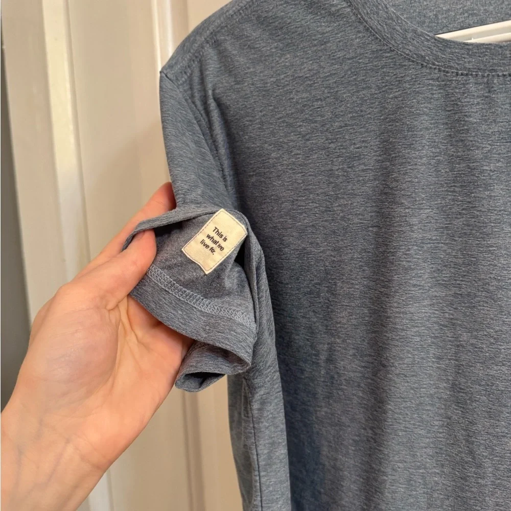 Vuori Strato Tech Tee Short Sleeve Blue Grey Heather Medium